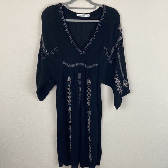 Bishop + Young Bat Wing Sleeve Embroidered Boho Dress size Small - Picture 1 of 11